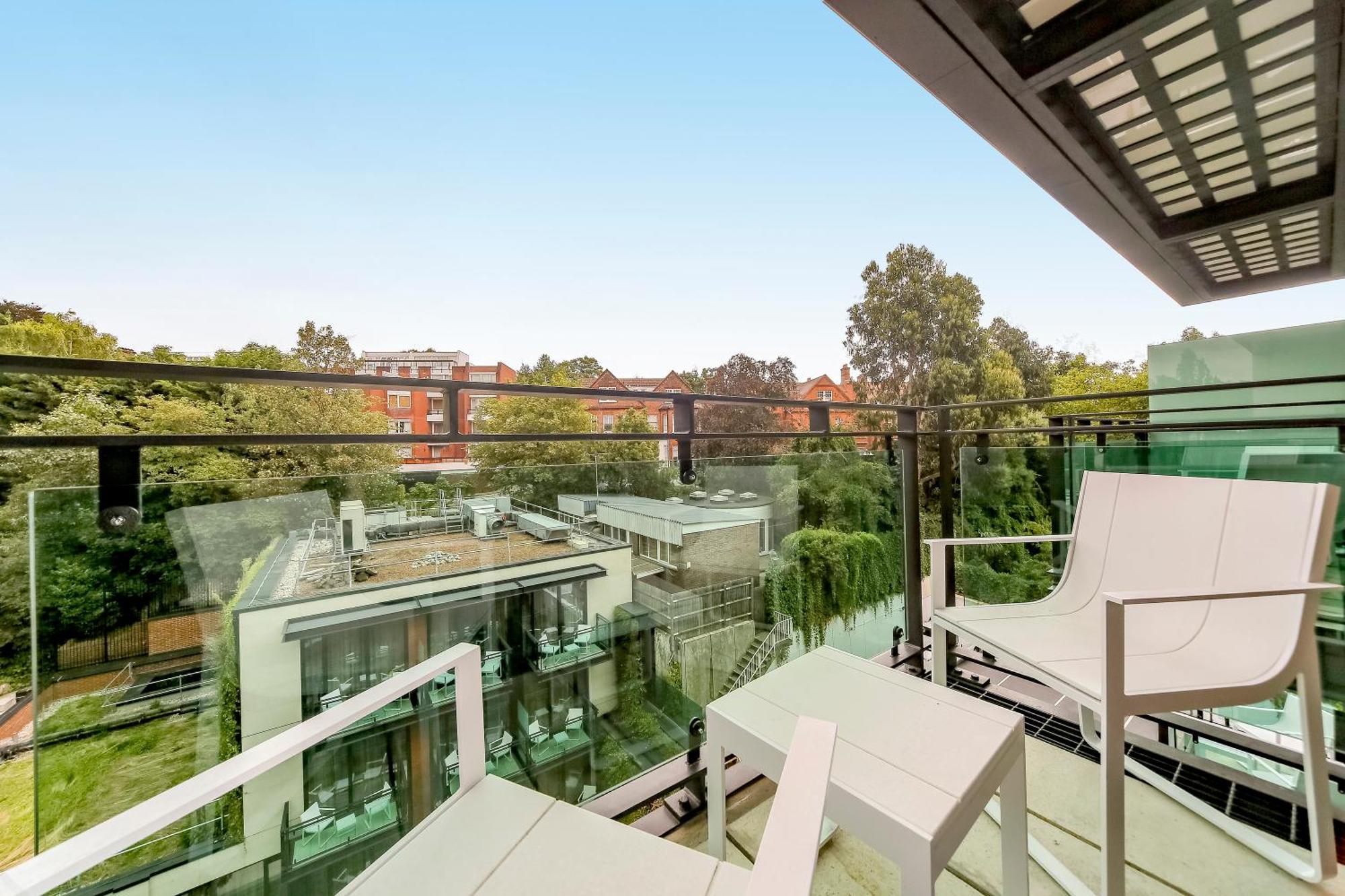 The Quarters Swiss Cottage Лондон Екстер'єр фото